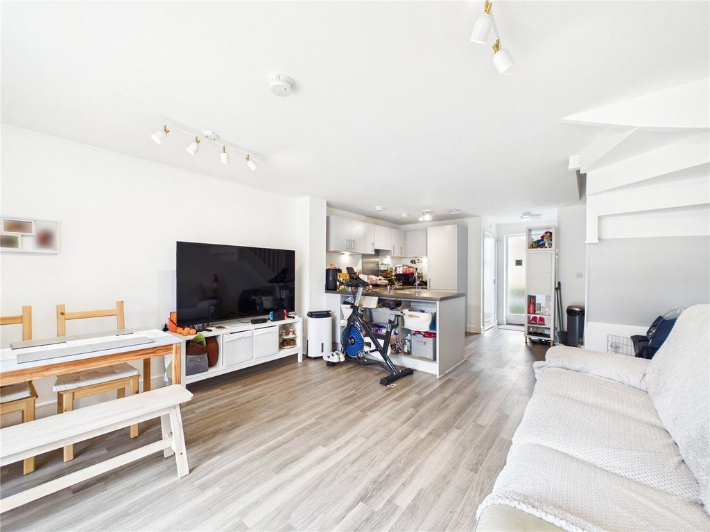 Property photo 3 of 13 Picture 3