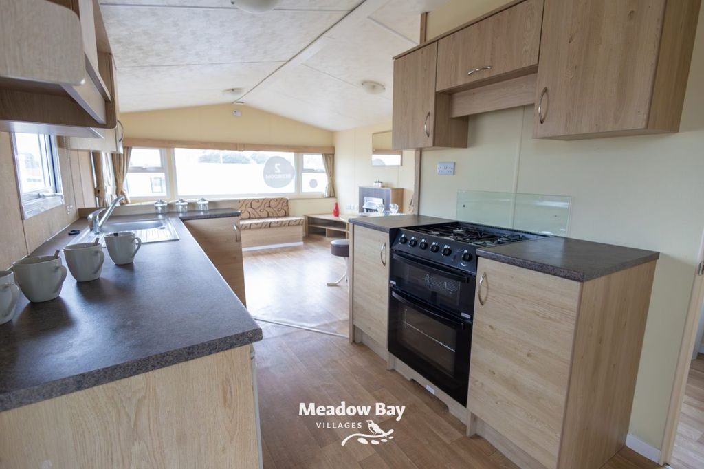 Property photo 3 of 6 2012 Delta Jubilee 35x12 2B 36.Jpg