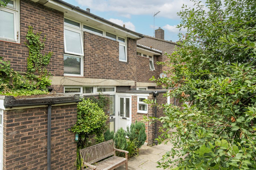 Property photo 1 of 9