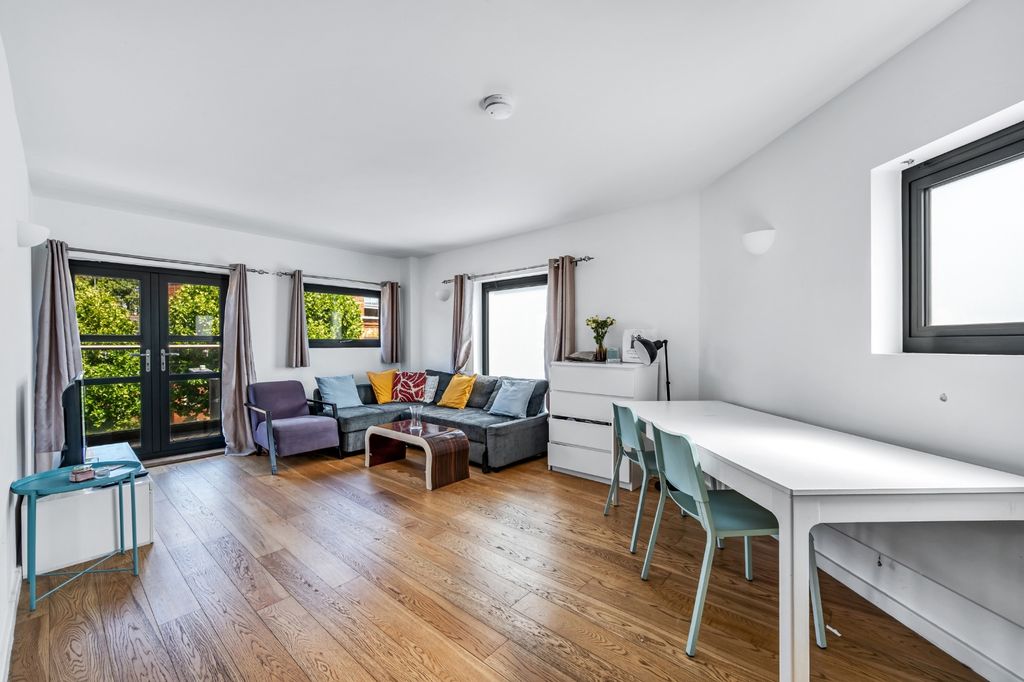 Property photo 1 of 15 5316400