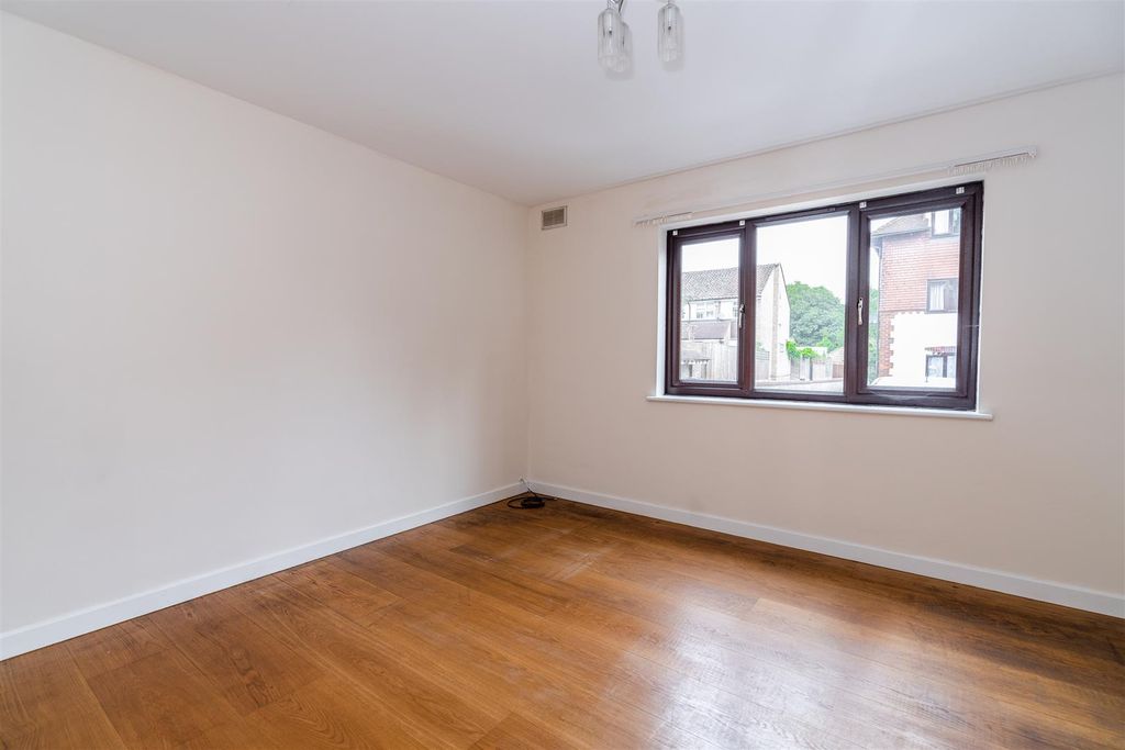 Property photo 3 of 15 Dsc00250.Jpg