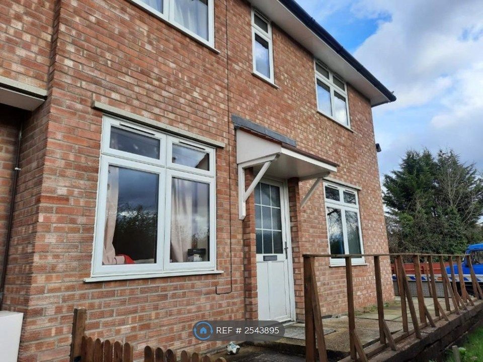 Property photo 2 of 11