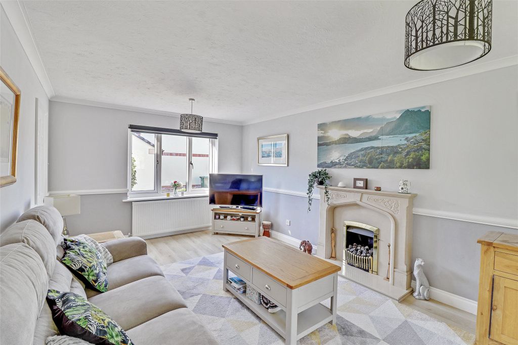 Property photo 3 of 17 Picture No. 06