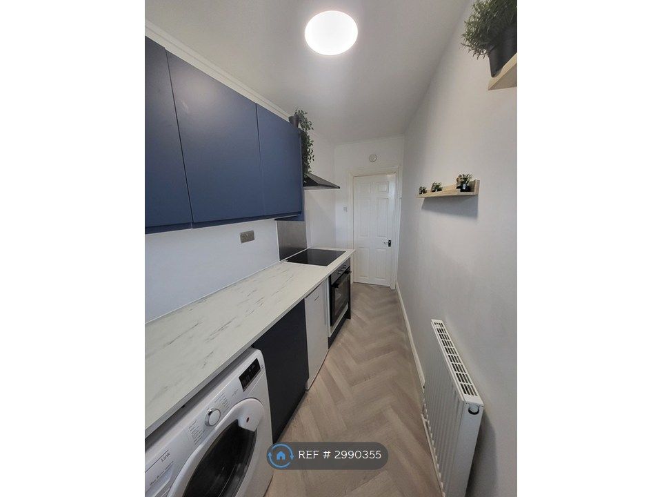 Property photo 2 of 16 Kitchen
