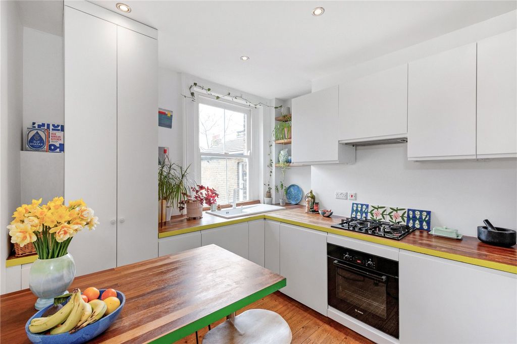 Property photo 2 of 13 Picture No. 40