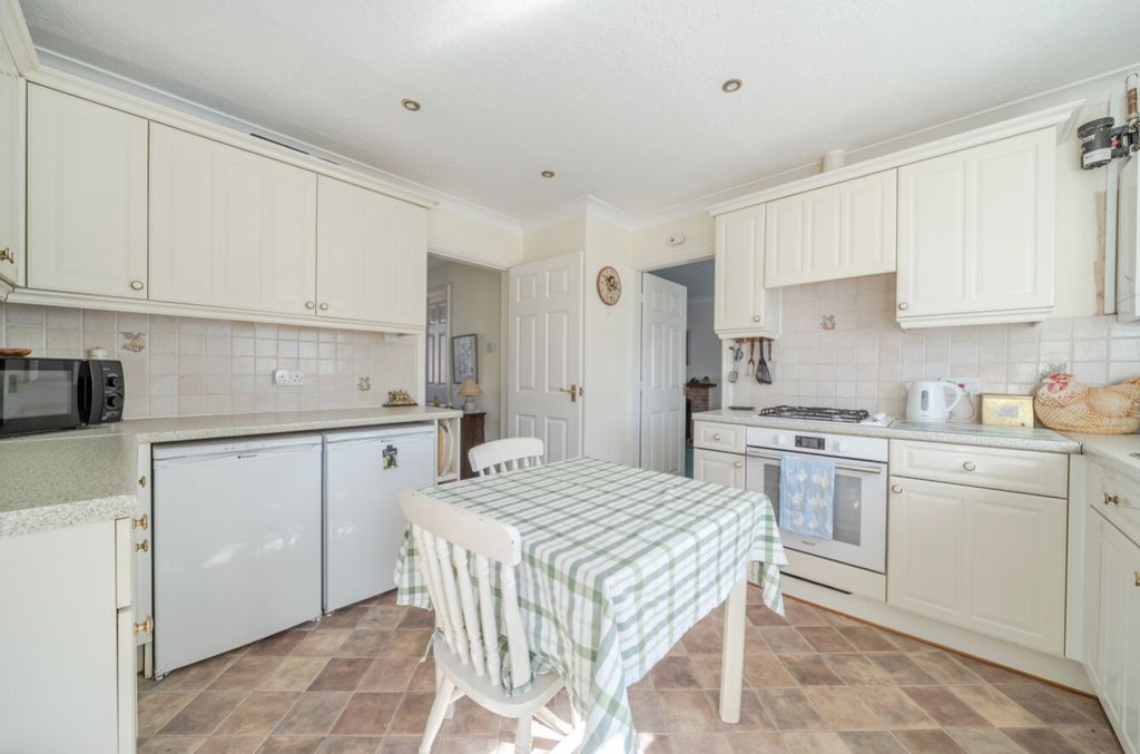 Property photo 2 of 23 6-6A7c77c807437-1503750-19Ff632c0B5F3-007-6