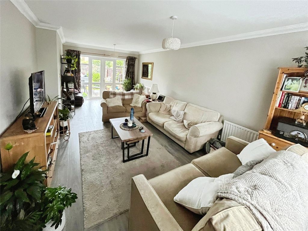 Property photo 2 of 13 Picture No. 05