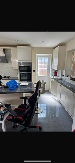 Property photo 1 of 3