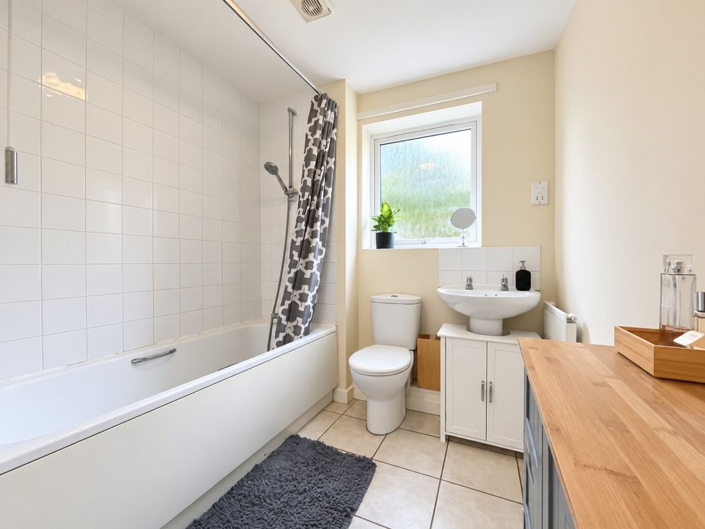 Property photo 2 of 12 5371611