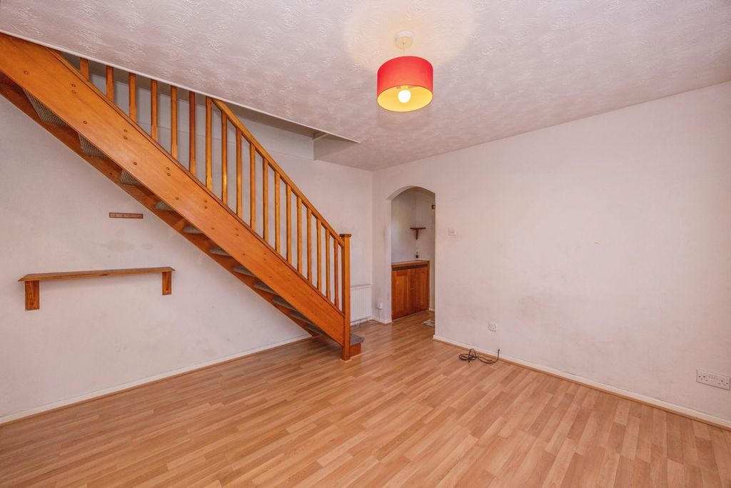 Property photo 2 of 12 Pbox-Img.Jpg