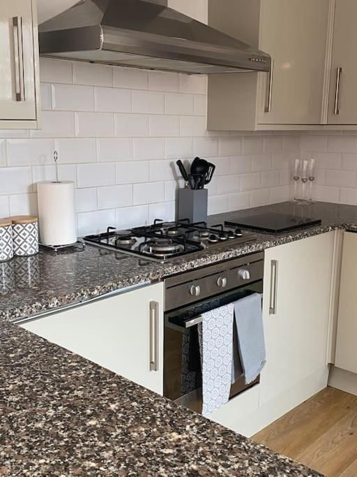 Property photo 2 of 11 Image