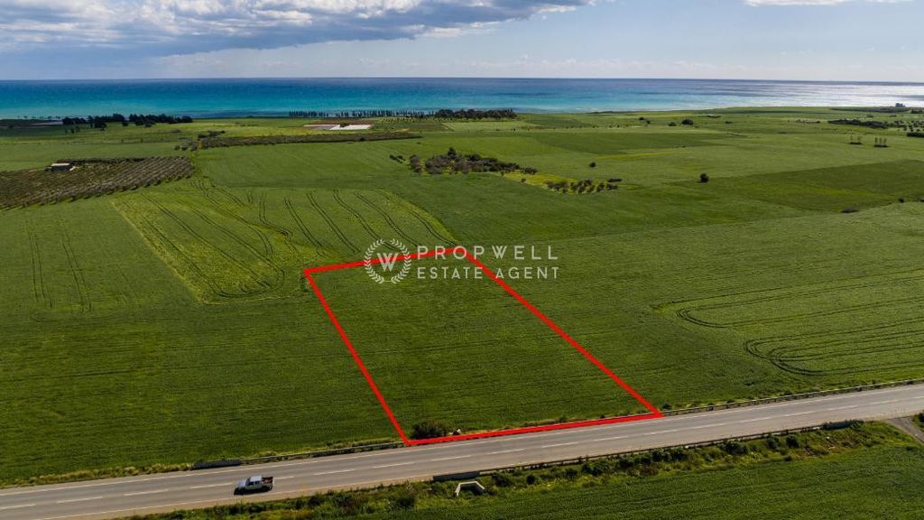 Property photo 1 of 2