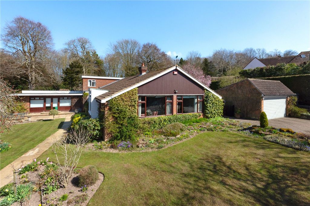 Property photo 2 of 29 Picture No. 28