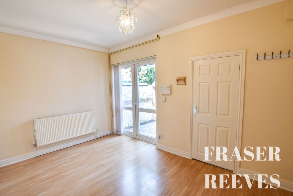 Property photo 3 of 11 Dining Room
