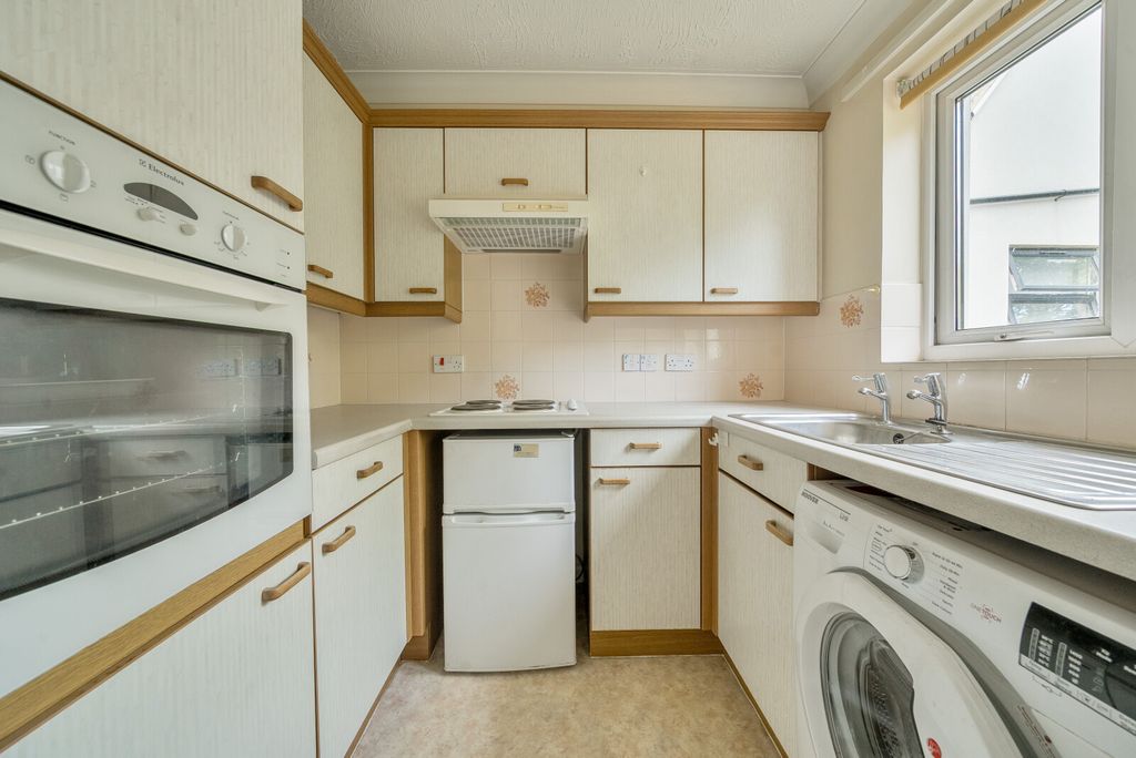 Property photo 2 of 8 1343912-3-68A6d44...