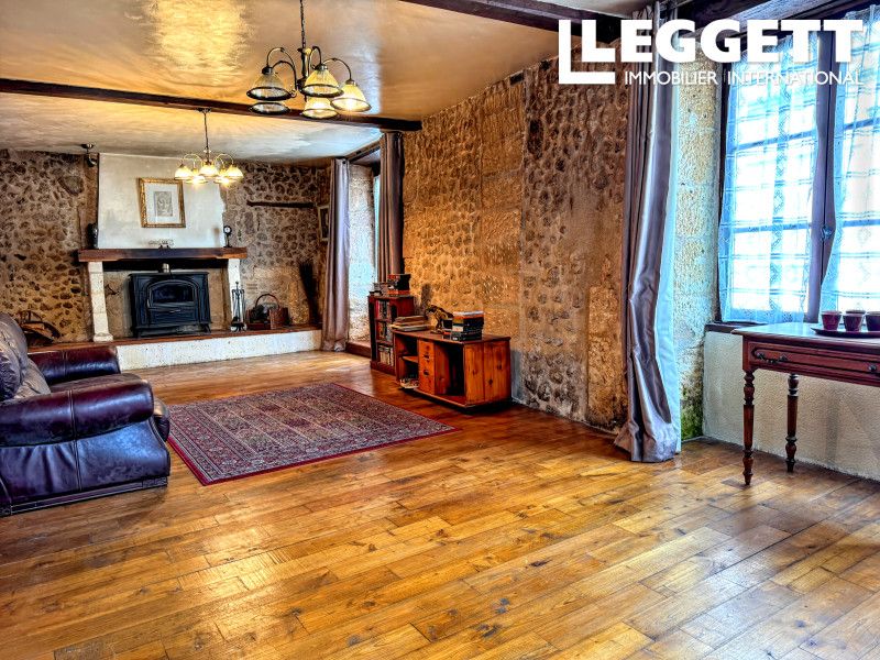 Property photo 3 of 10