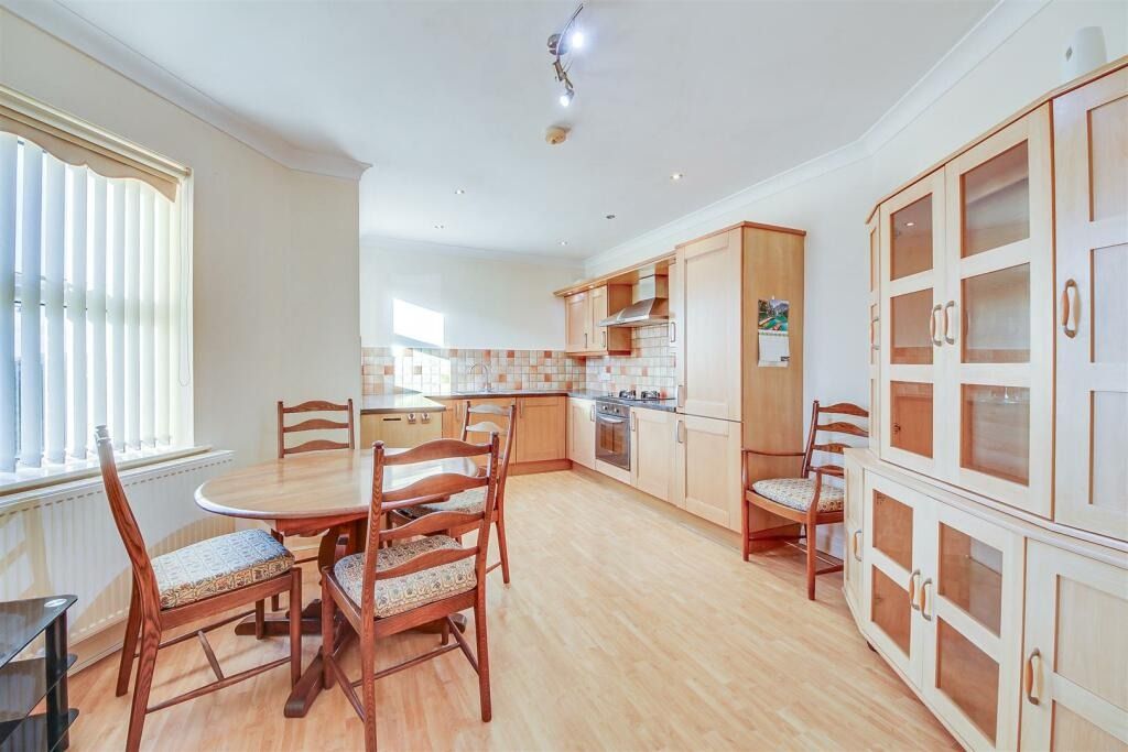 Property photo 1 of 19 4266910