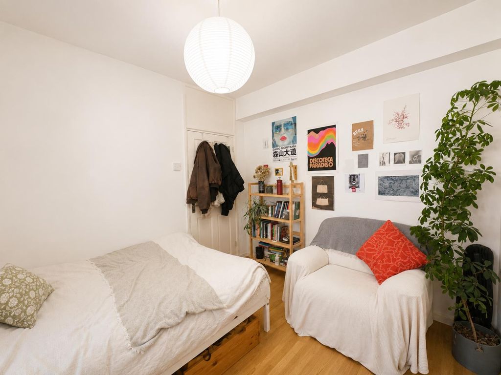 Property photo 1 of 10 Bedroom 3