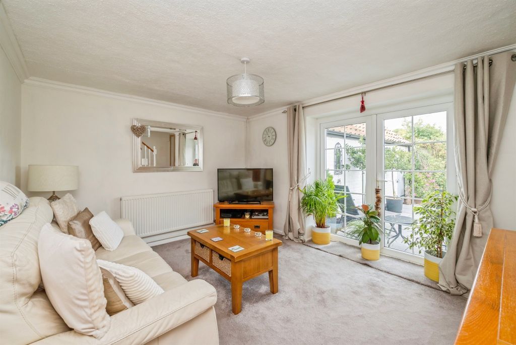 Property photo 3 of 17