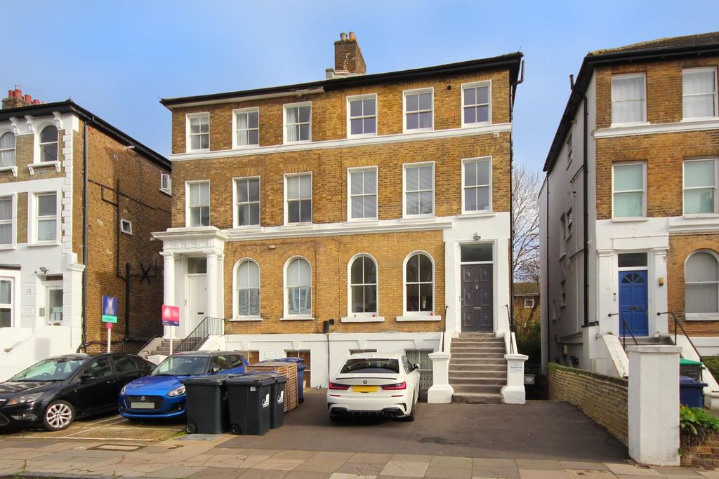 Property photo 1 of 10 Gv- F2 - 55 Windsor Rd (1).Jpg