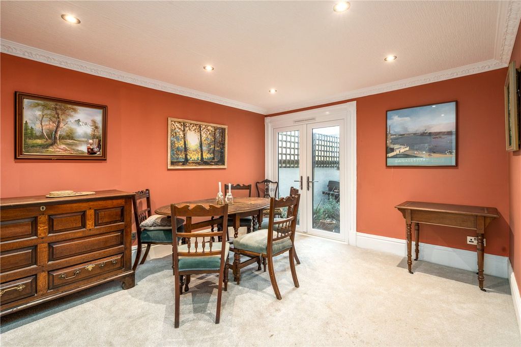 Property photo 3 of 11 Picture No. 01