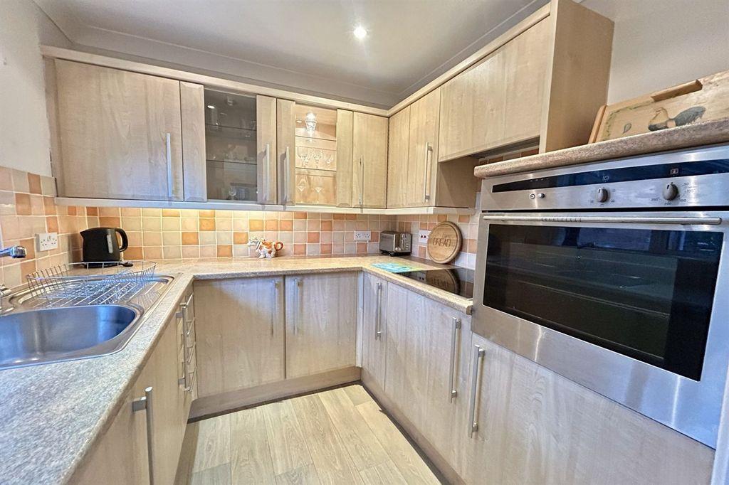 Additional image 5 of 1 bed property for saleTabley Road, Knutsford WA16