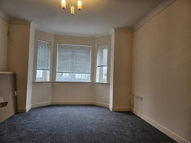Property photo 2 of 7 cc16810A-71c0-4963-Aeb2-A9Edbebc8950