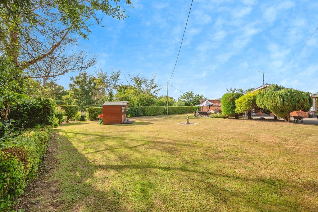 Property photo 3 of 17