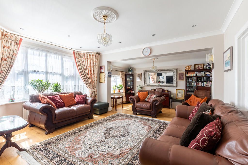 Property photo 2 of 22