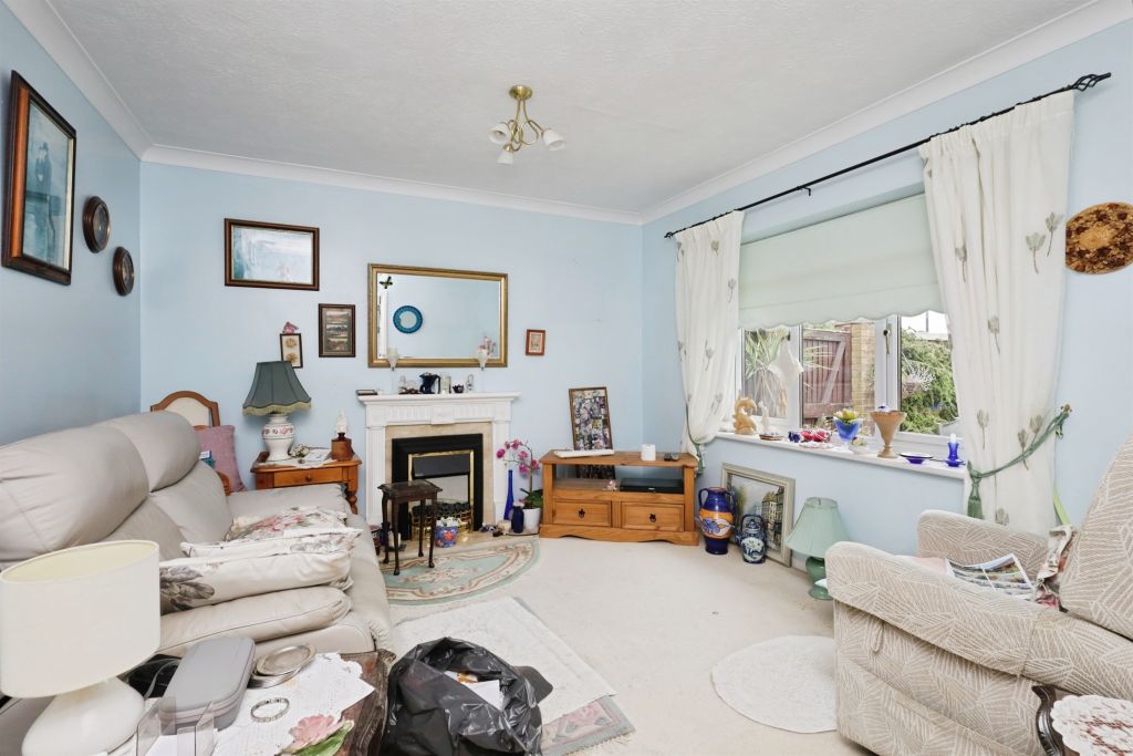 Property photo 3 of 13