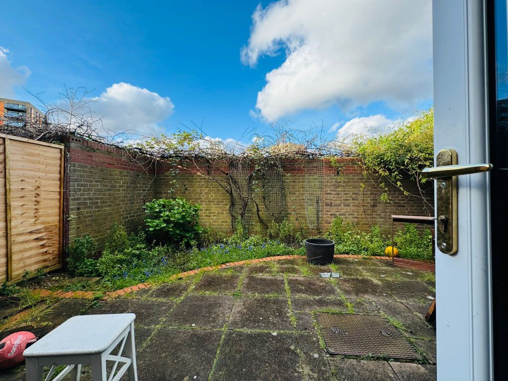 Property photo 3 of 6