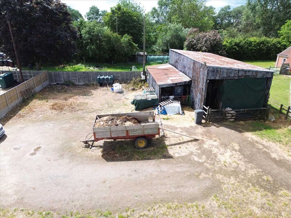 Property photo 1 of 3 Main Picture