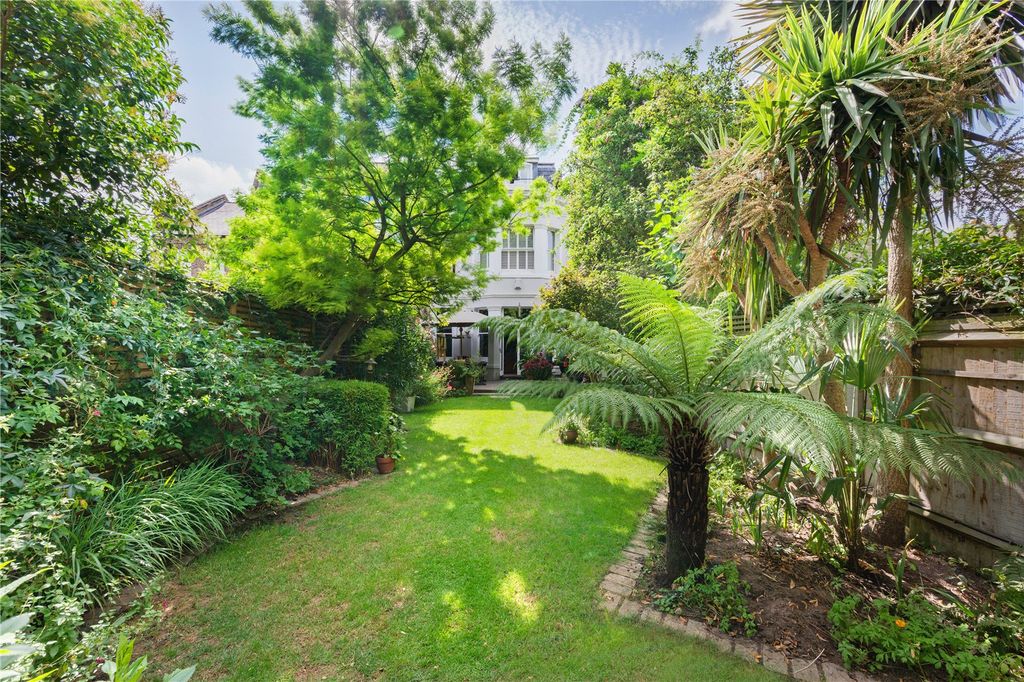 Property photo 1 of 37 Picture No. 20
