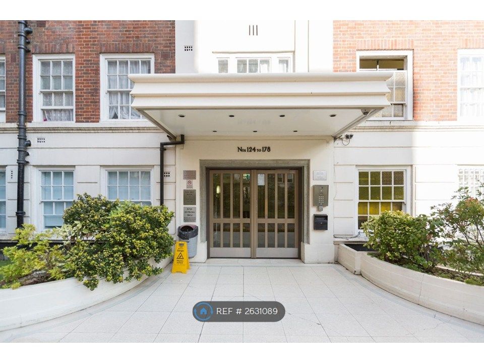 Property photo 2 of 8 Building Entrance