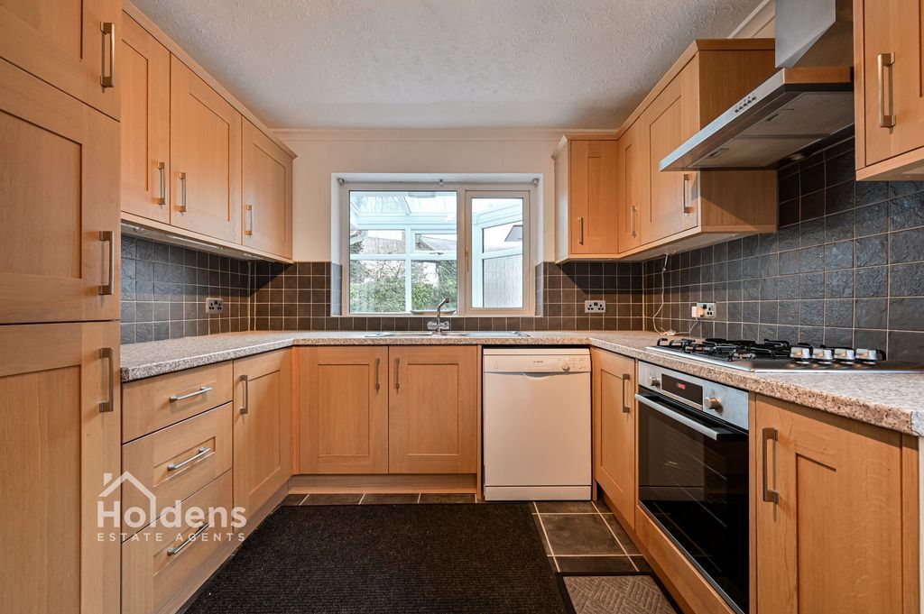 Property photo 3 of 22