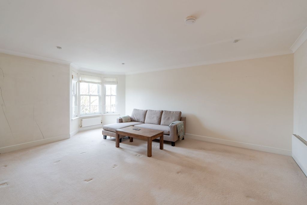 Property photo 2 of 13 Reception