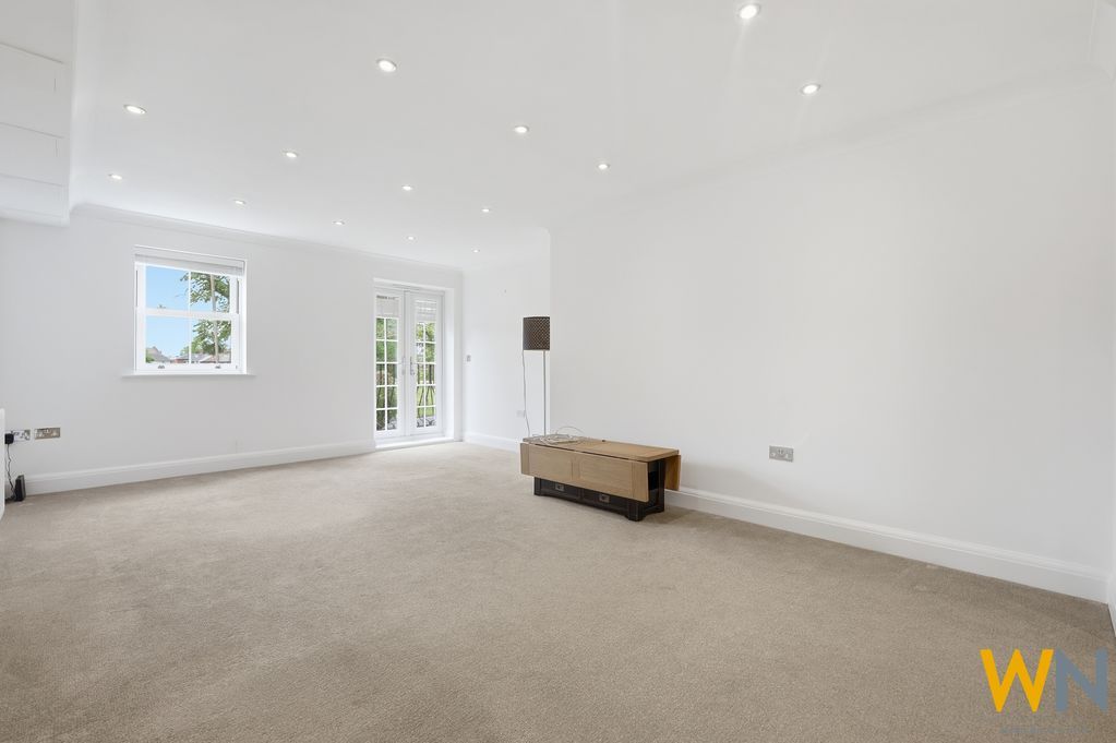 Property photo 2 of 12 Photo 13