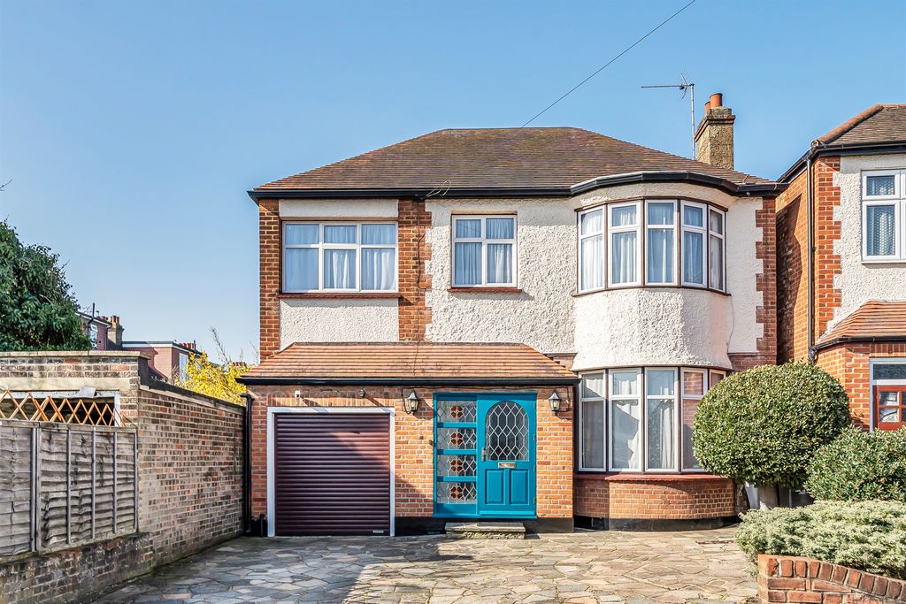 Property photo 1 of 12