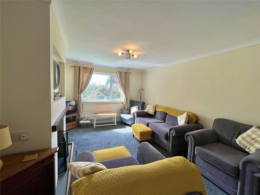 Property photo 3 of 27 Picture No. 06