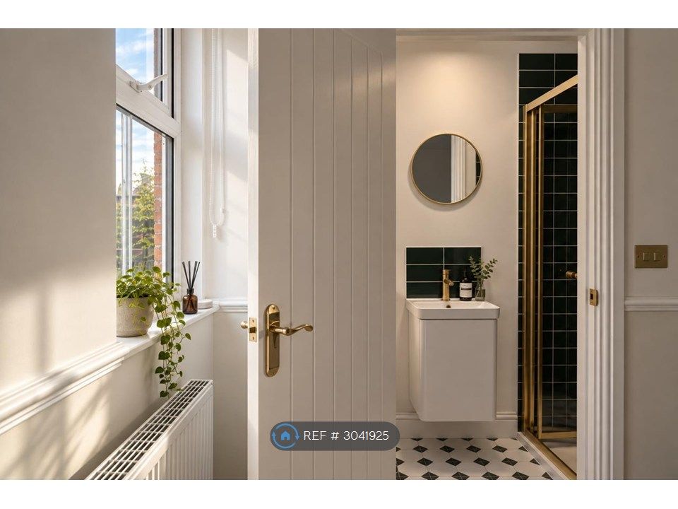 Property photo 3 of 35 The Penthouse Studio - Private Ensuite