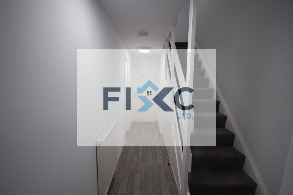 Property photo 3 of 13 2694-Pra12544-11-Raw