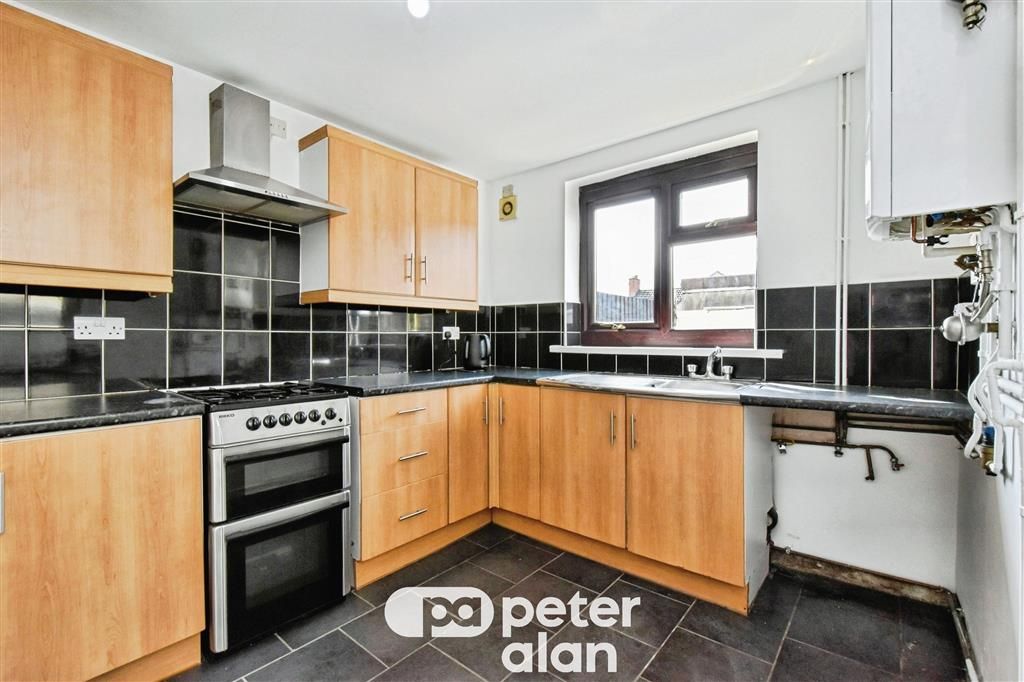 Property photo 2 of 12 Bedroom 1