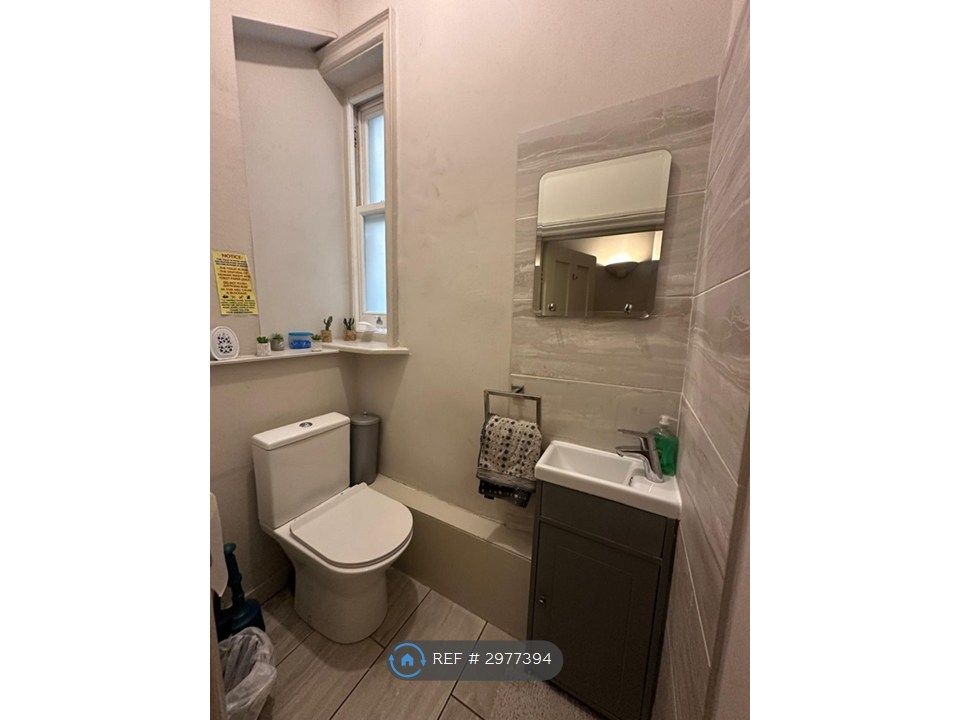 Property photo 2 of 3
