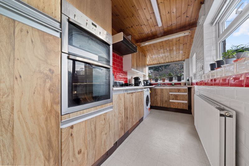 Property photo 3 of 17 Photo 12