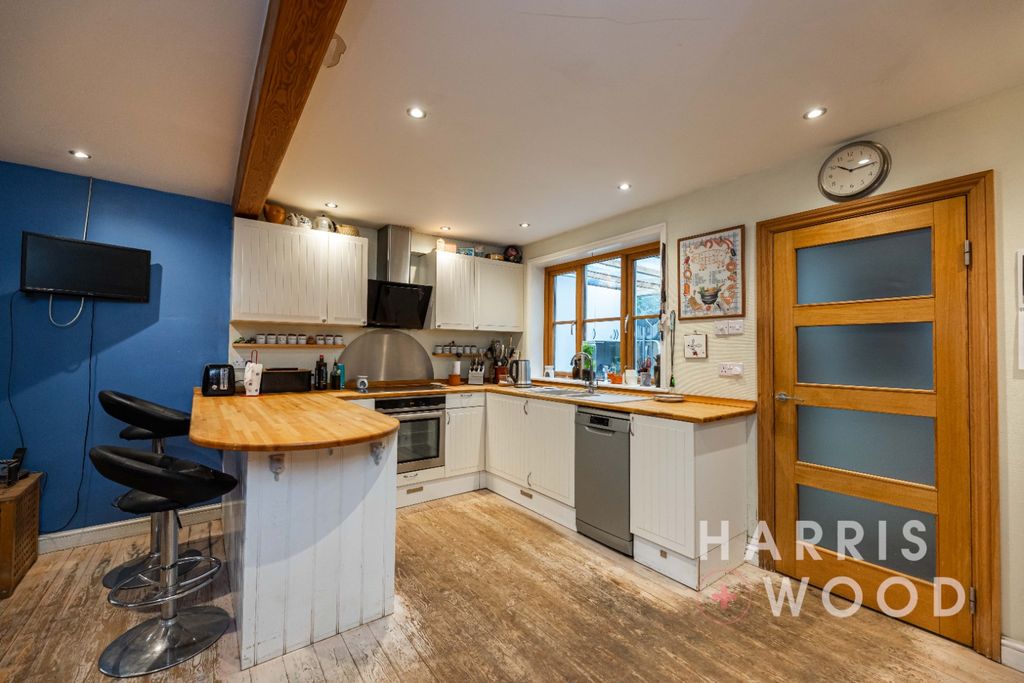 Property photo 2 of 55 4458242