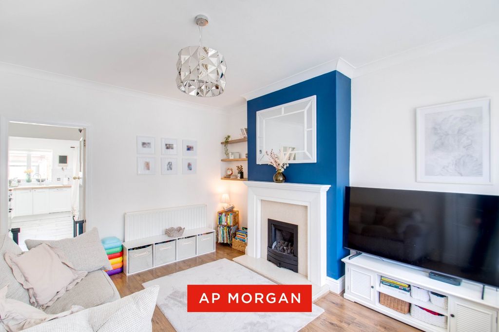 Property photo 2 of 15 Picture No. 08