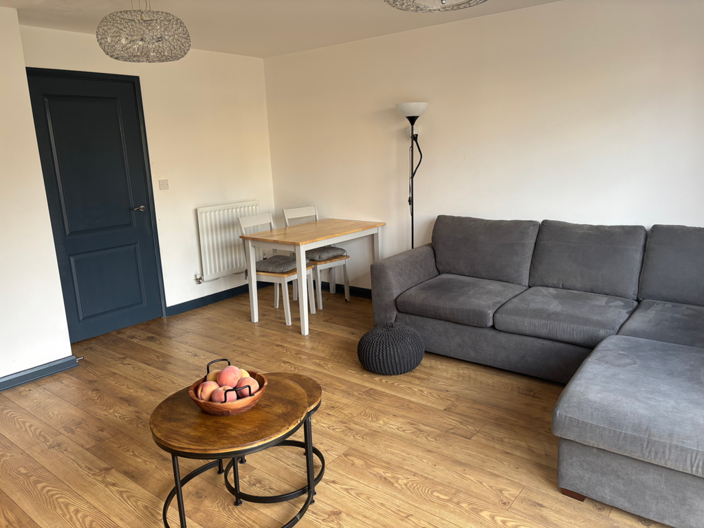 Property photo 2 of 12 Livingroom-02.Png