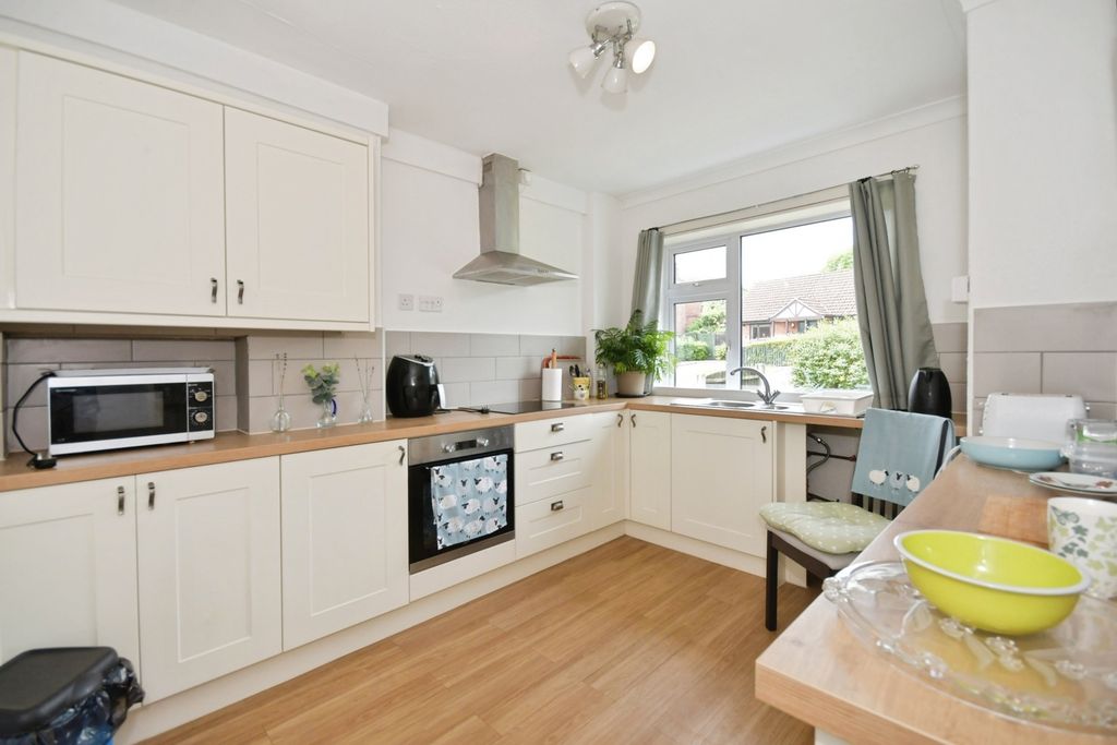 Property photo 2 of 20 Pbox-Img.Jpg