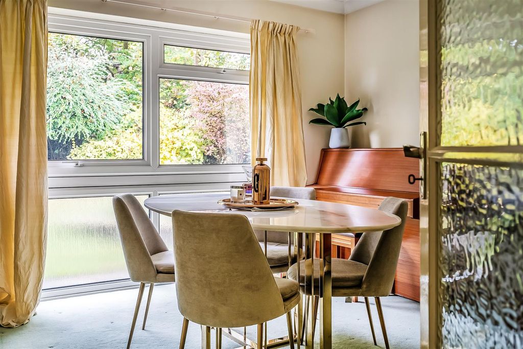 Additional image 12 of 4 bed detached house for saleErmyn Way, Leatherhead KT22
