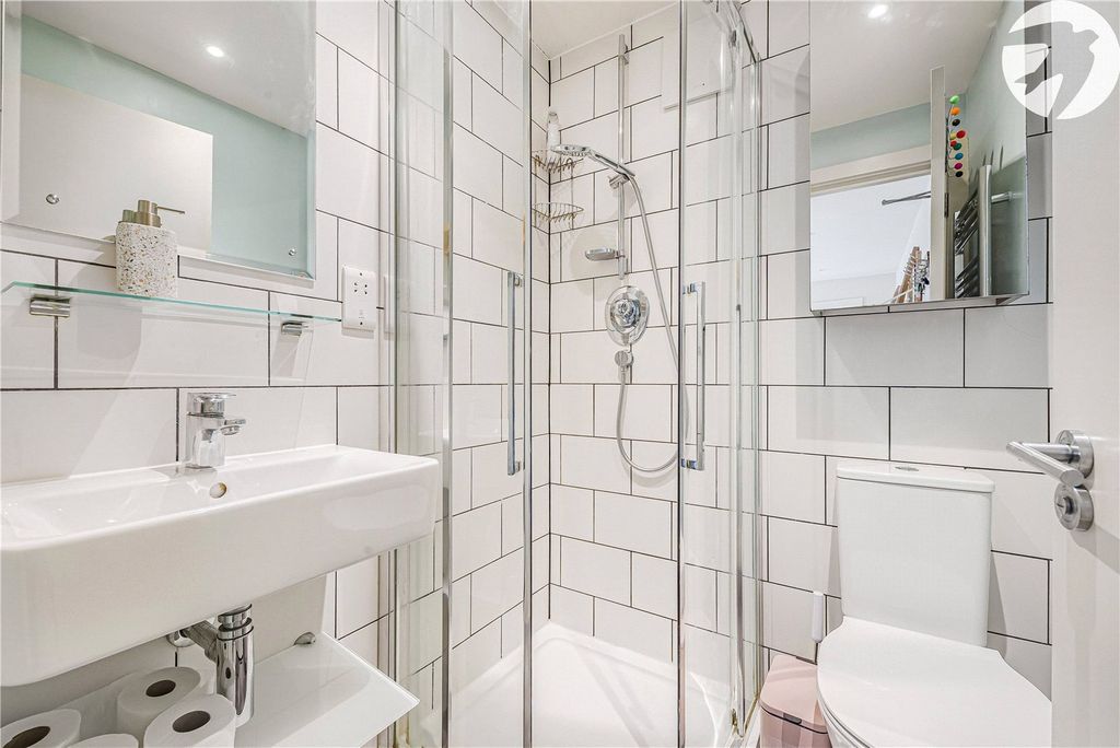 Property photo 3 of 20 Shower Room